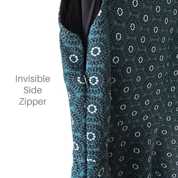 LOFT | NWOT TEXTURED KNIT GREEN & BLACK RETRO PRINT DRESS FIT & FLARE | SIZE: 6 - Picture 5 of 9